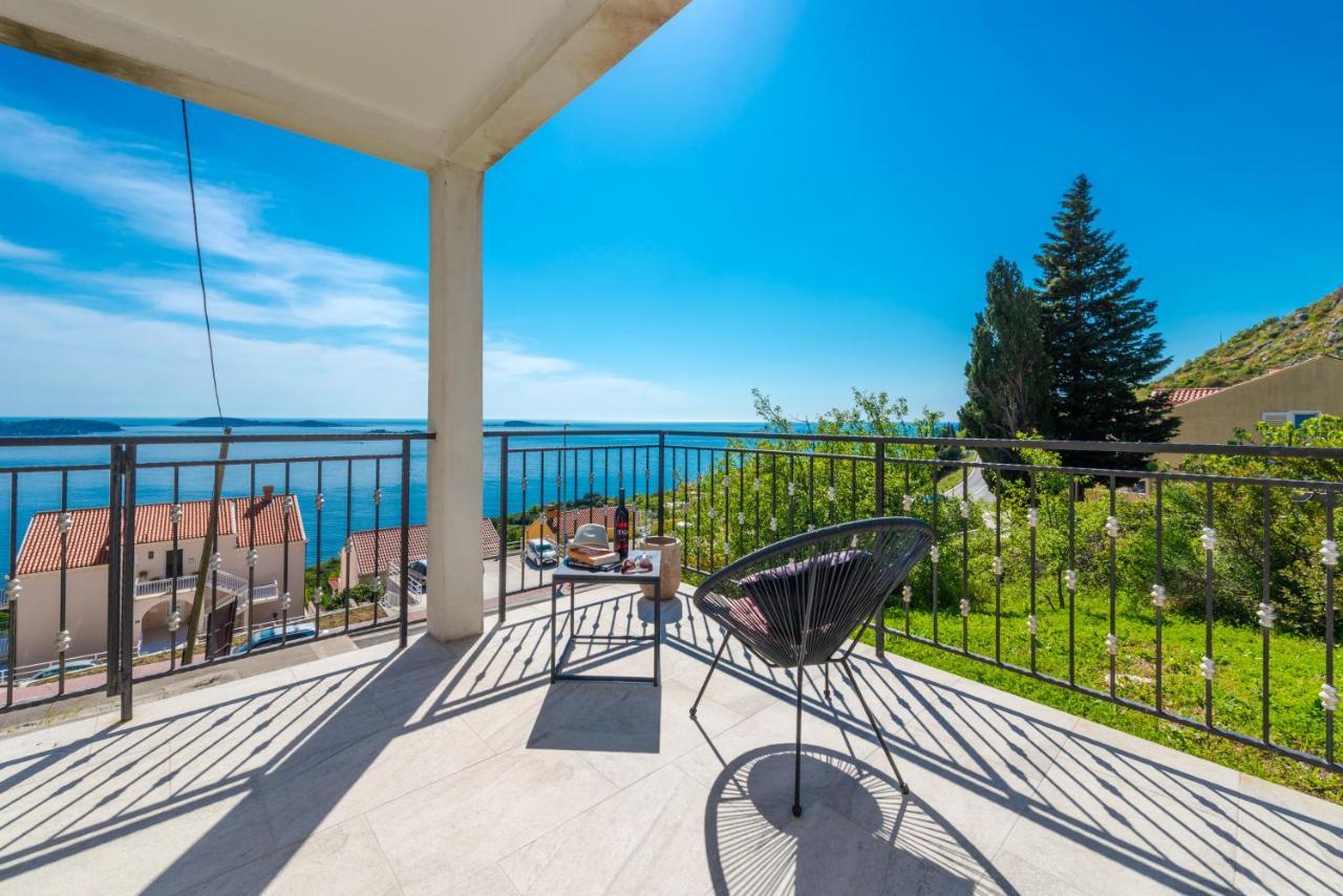 Golden Seaview Holiday Home مْليني المظهر الخارجي الصورة