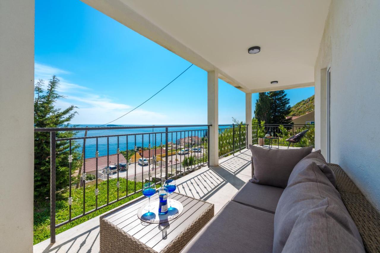 Golden Seaview Holiday Home مْليني المظهر الخارجي الصورة
