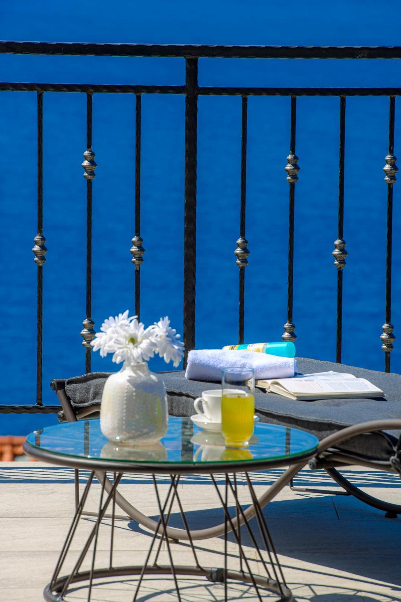Golden Seaview Holiday Home مْليني الغرفة الصورة